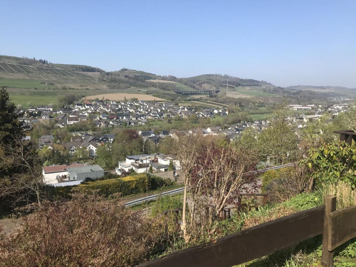 Fewo Oase Ruhrtalblick Bestwig Kültér fotó
