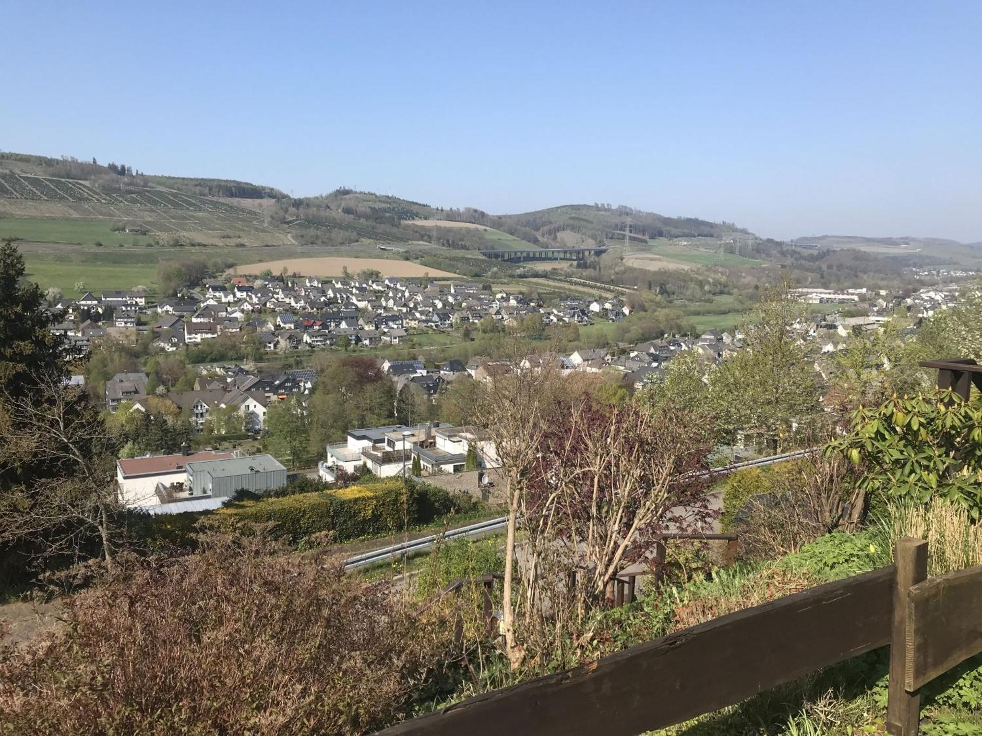 Fewo Oase Ruhrtalblick Bestwig Kültér fotó